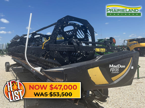 Main image MacDon FD135