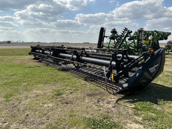 Image of MacDon FD135 equipment image 1