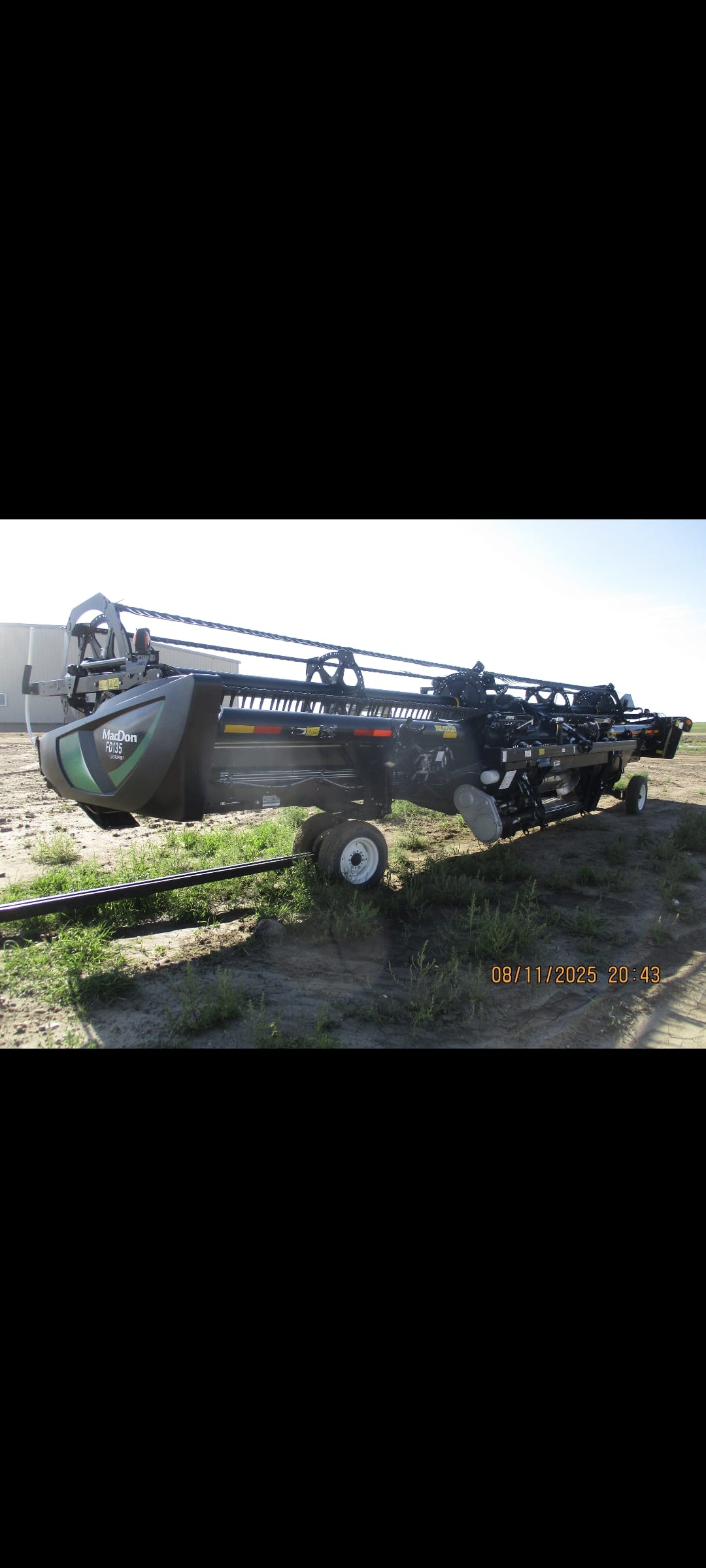 2018 MacDon FD135 Equipment Image0