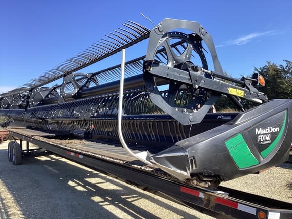 Image of MacDon FD140 equipment image 1