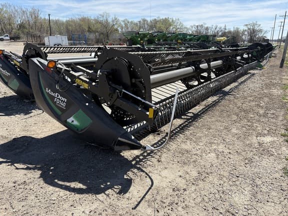 Image of MacDon FD140 equipment image 3