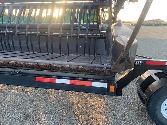 Image of MacDon FD140 equipment image 2