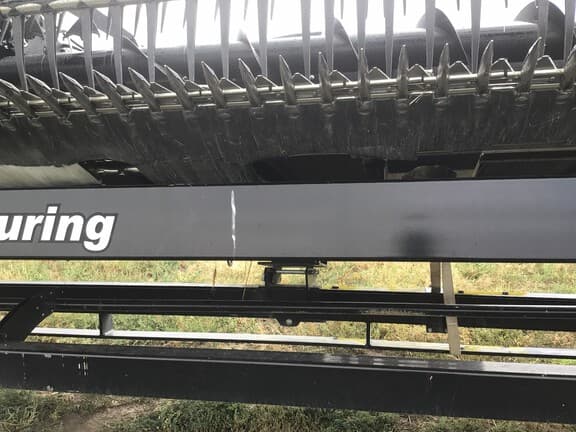 Image of MacDon FD140 equipment image 4