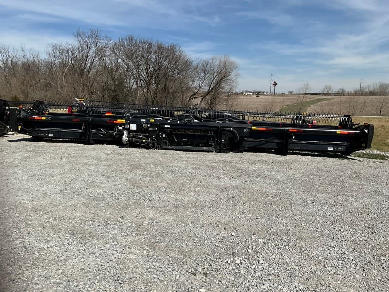 Image of MacDon FD140 Image 1