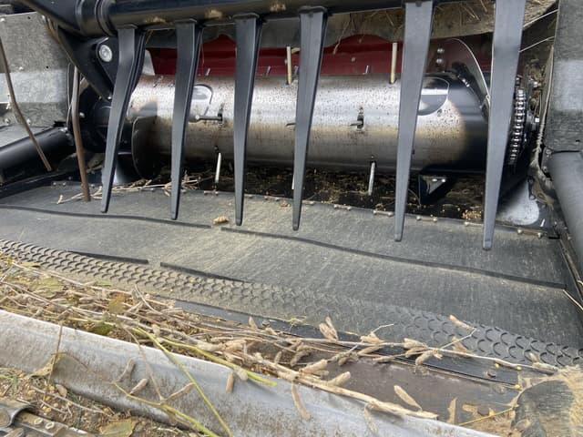 Image of MacDon FD140 equipment image 2