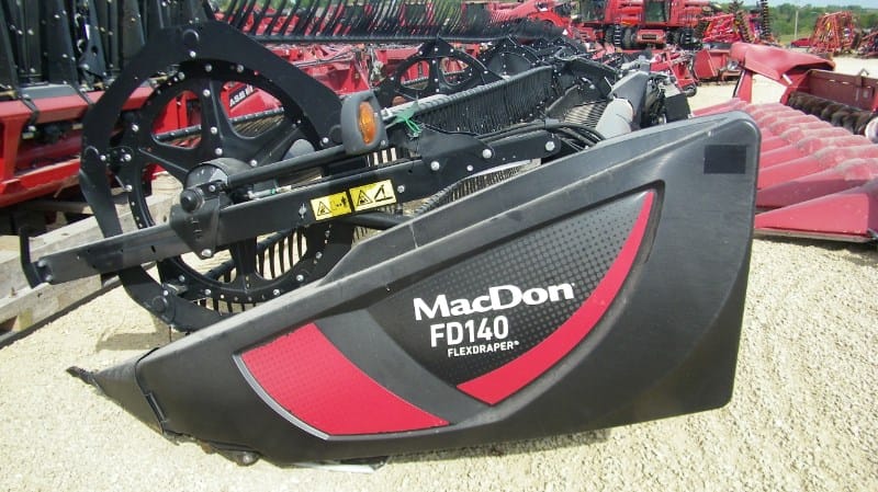 2018 MacDon FD140 Equipment Image0