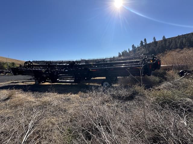 Image of MacDon FD140 equipment image 1