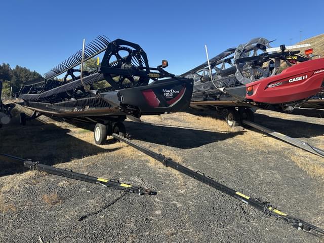 Image of MacDon FD140 equipment image 3