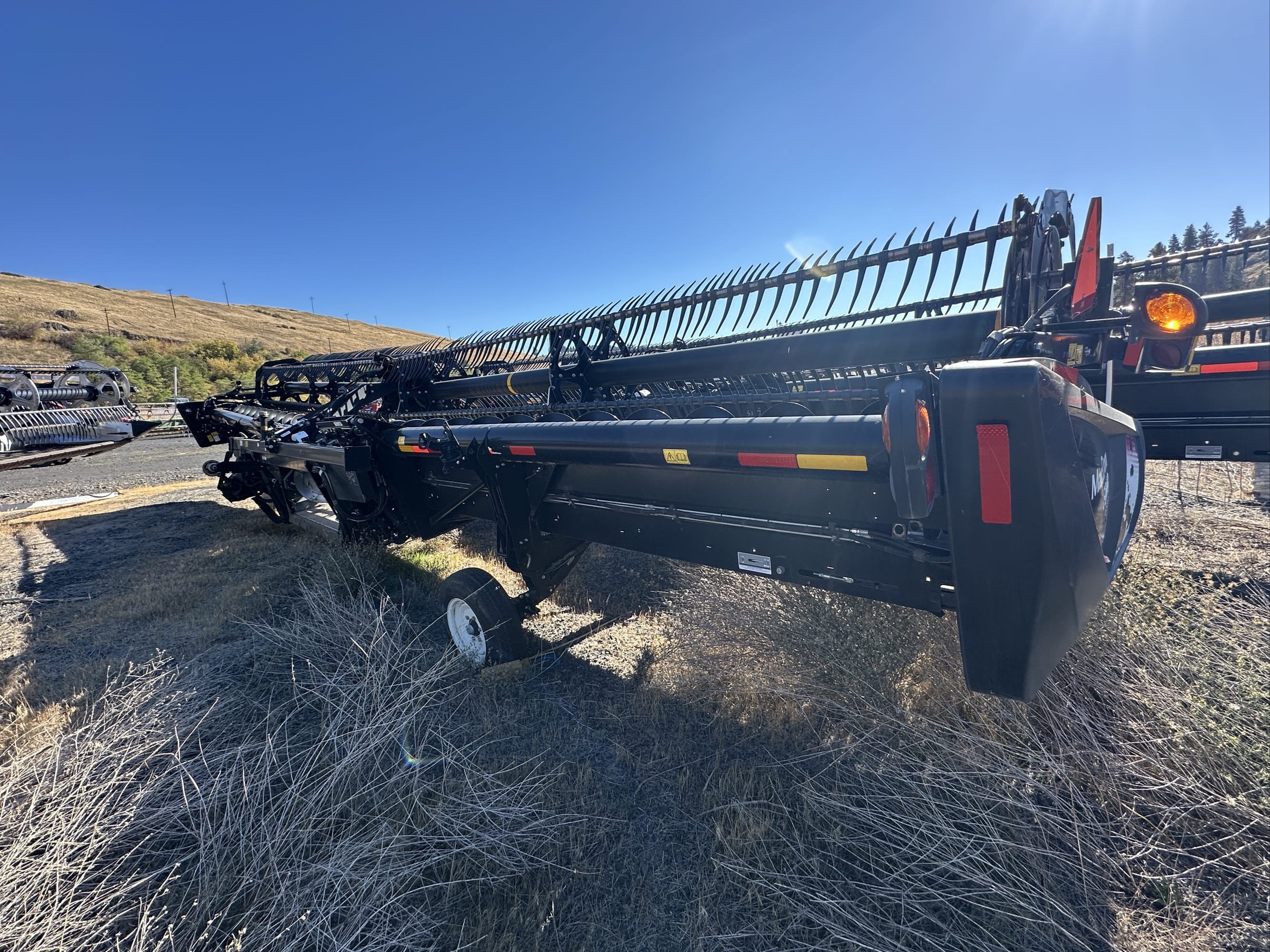 Main image MacDon FD140