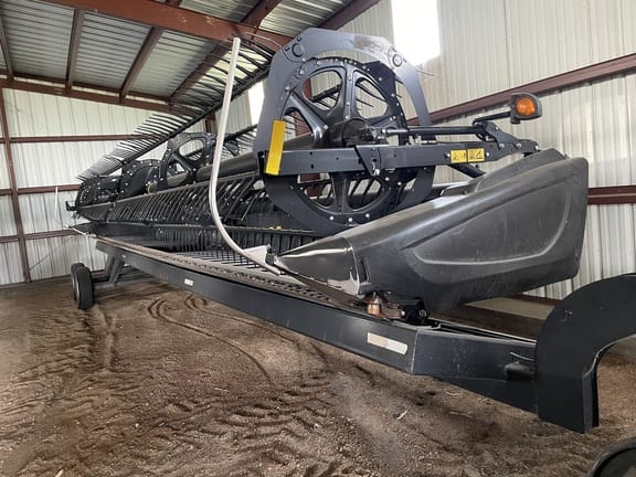 2018 MacDon FD75-35 Equipment Image0