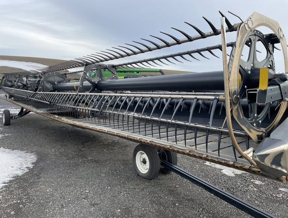 Main image MacDon FD75