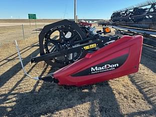 2018 MacDon FD75D Equipment Image0