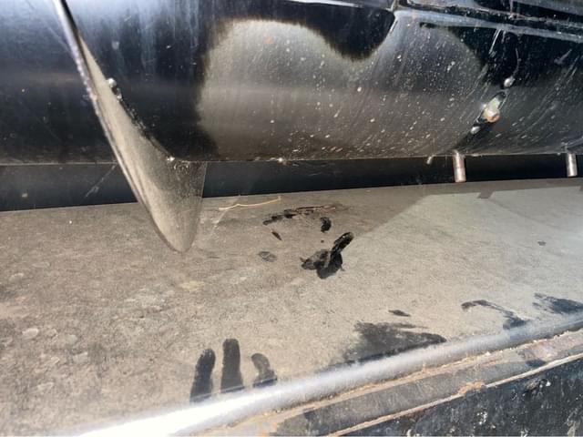 Image of MacDon FD75 equipment image 1