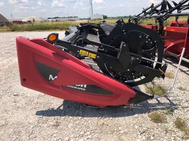 Image of MacDon FD75S equipment image 1