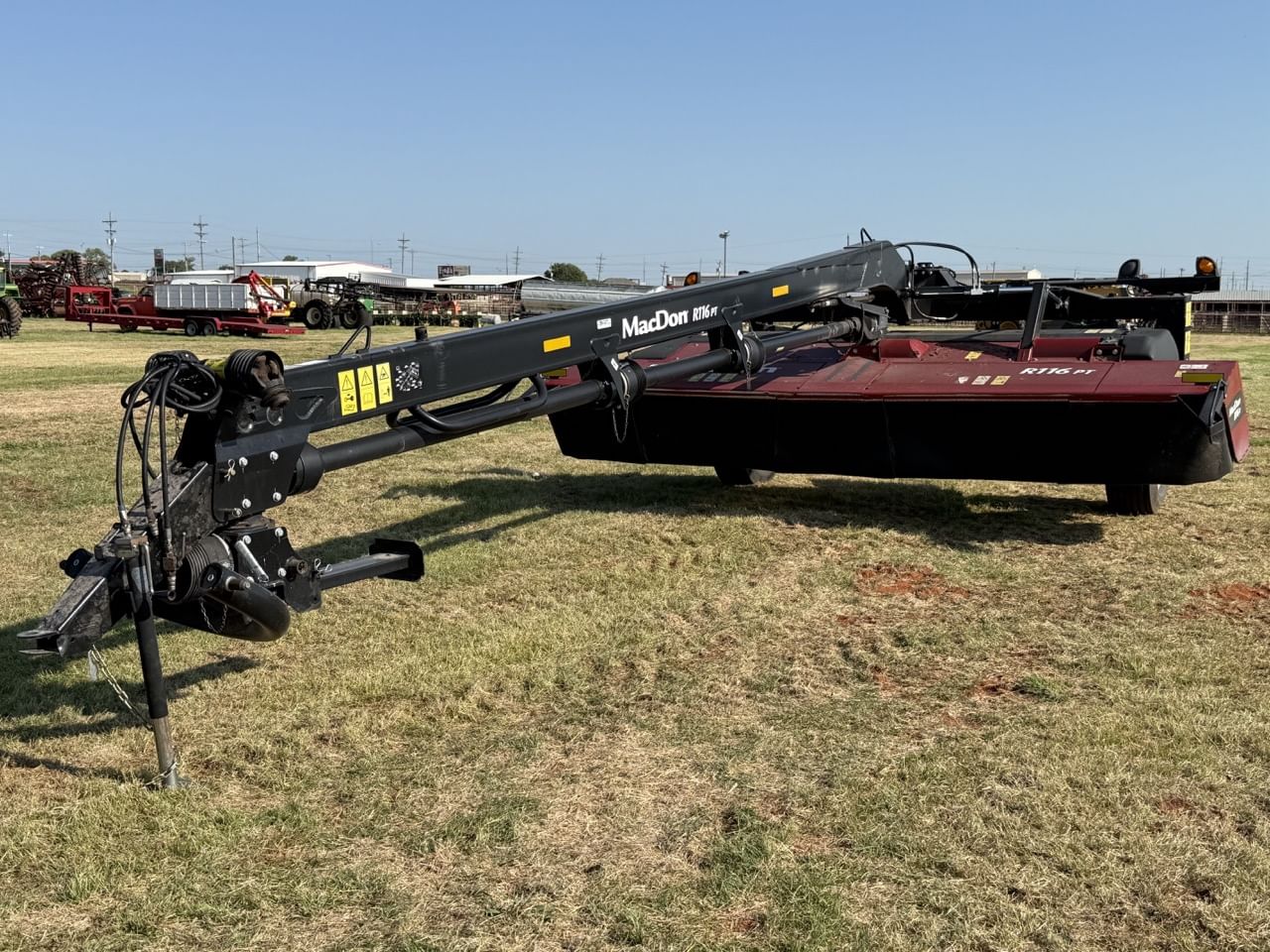 2018 MacDon R116 Equipment Image0