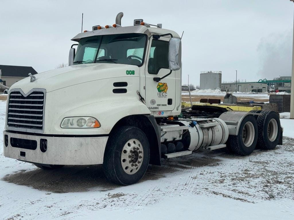 2018 Mack CXU613 Equipment Image0