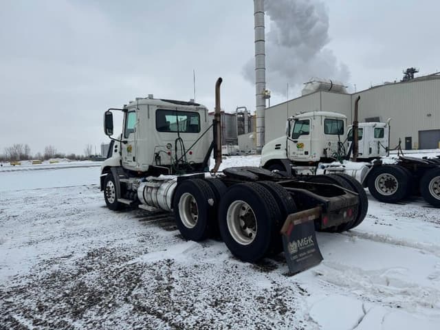 Image of Mack CXU613 equipment image 3