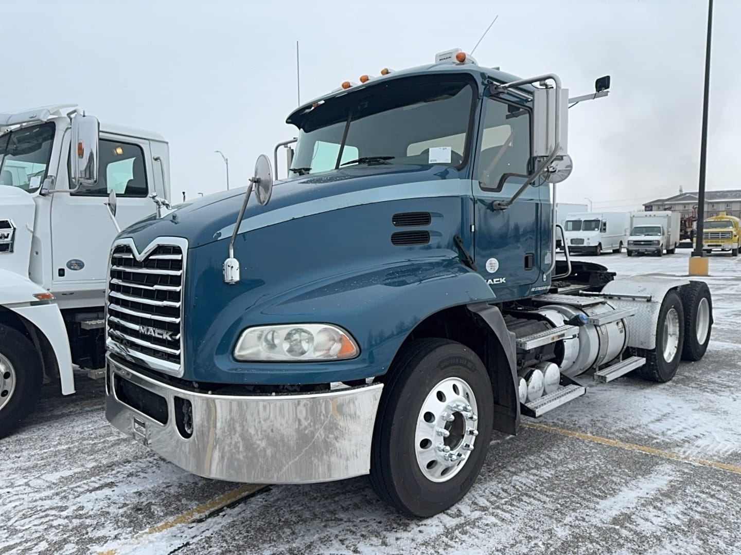 2018 Mack CXU613 Equipment Image0