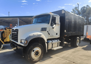 Main image Mack Granite