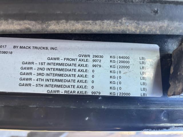 Image of Mack Granite GU713 equipment image 3