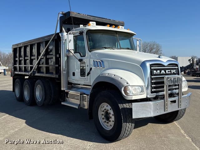 Image of Mack GU713 equipment image 2