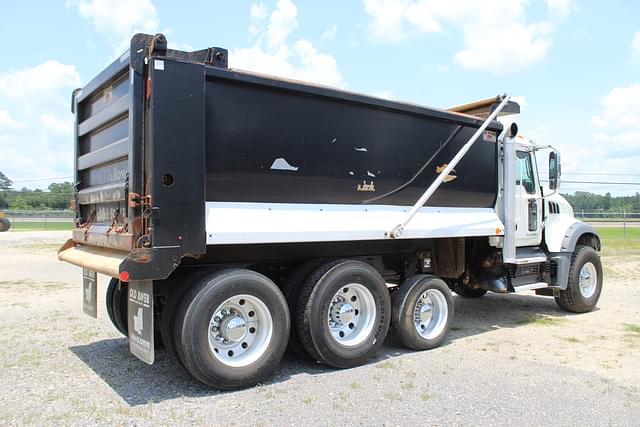 Image of Mack GU713 equipment image 4