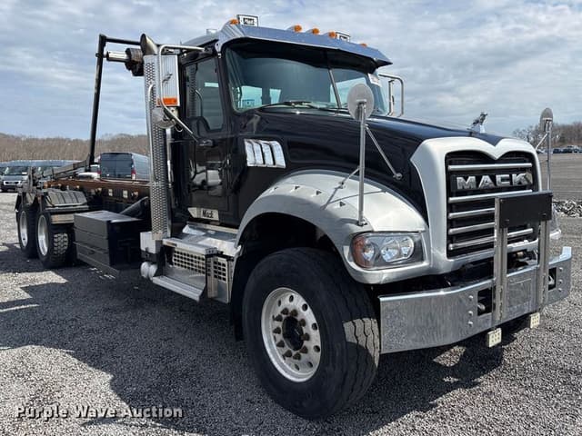 Image of Mack GU713 equipment image 2