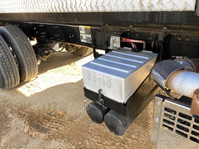 Image of Mack GU813 equipment image 4