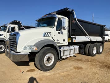 Main image Mack GU813