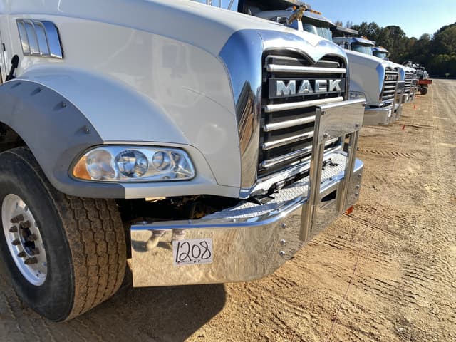 Image of Mack GU813 equipment image 4