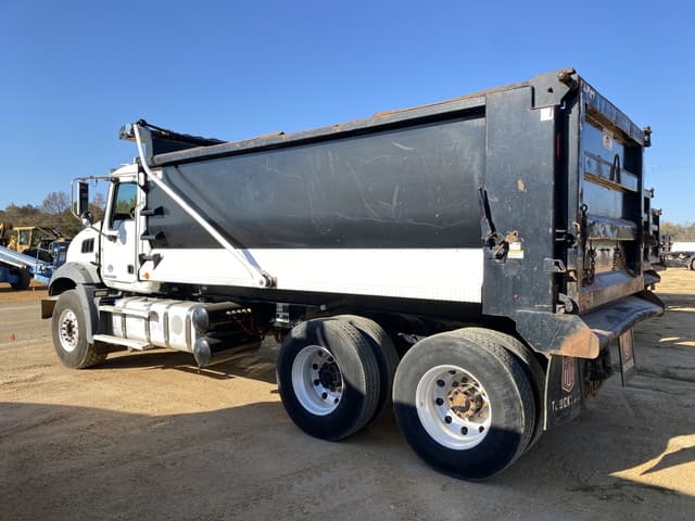 Image of Mack GU813 equipment image 1