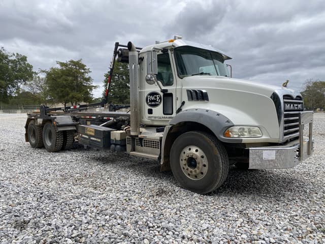 Image of Mack GU813 equipment image 3