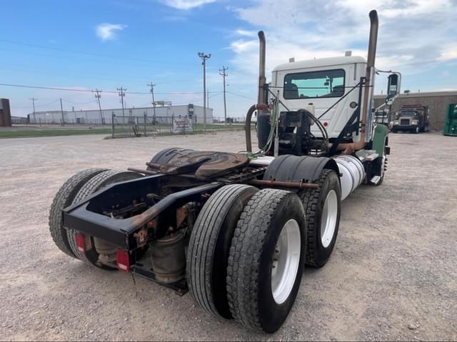 Image of Mack Pinnacle CHU613 equipment image 4