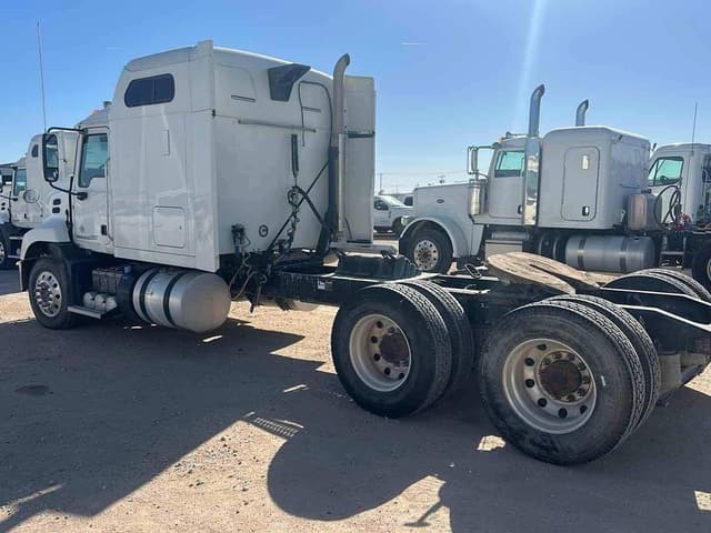 Image of Mack Pinnacle CXU613 equipment image 4