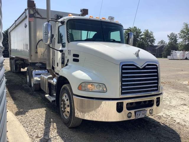 Image of Mack Pinnacle equipment image 2