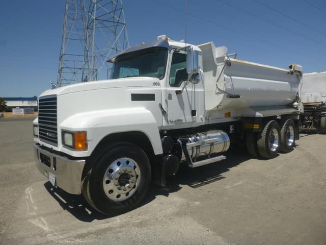 Image of Mack Pinnacle equipment image 1