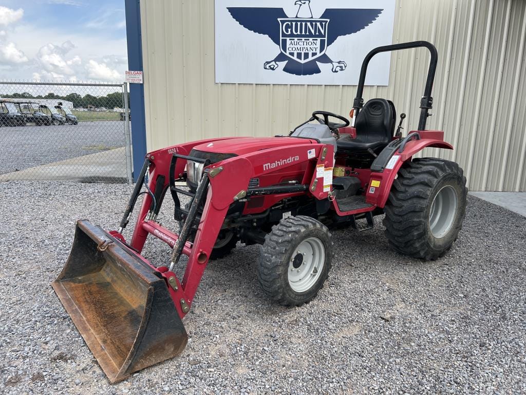Main image Mahindra 1526