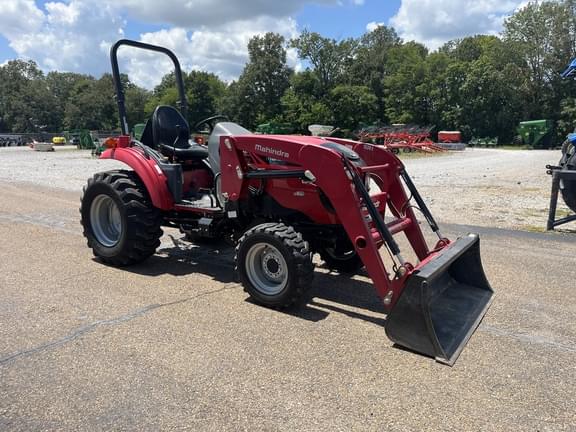 Image of Mahindra 1533 equipment image 4