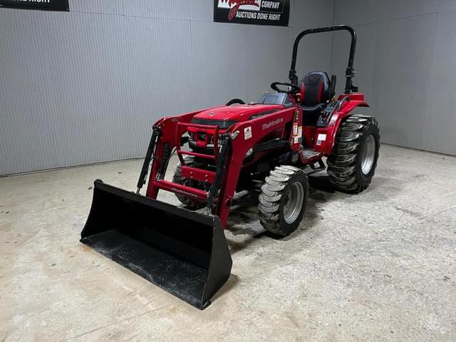 Image of Mahindra 1626 equipment image 1