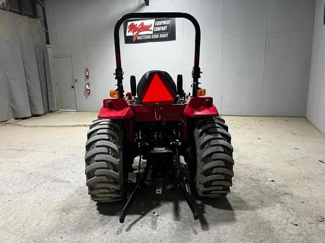 Image of Mahindra 1626 equipment image 3