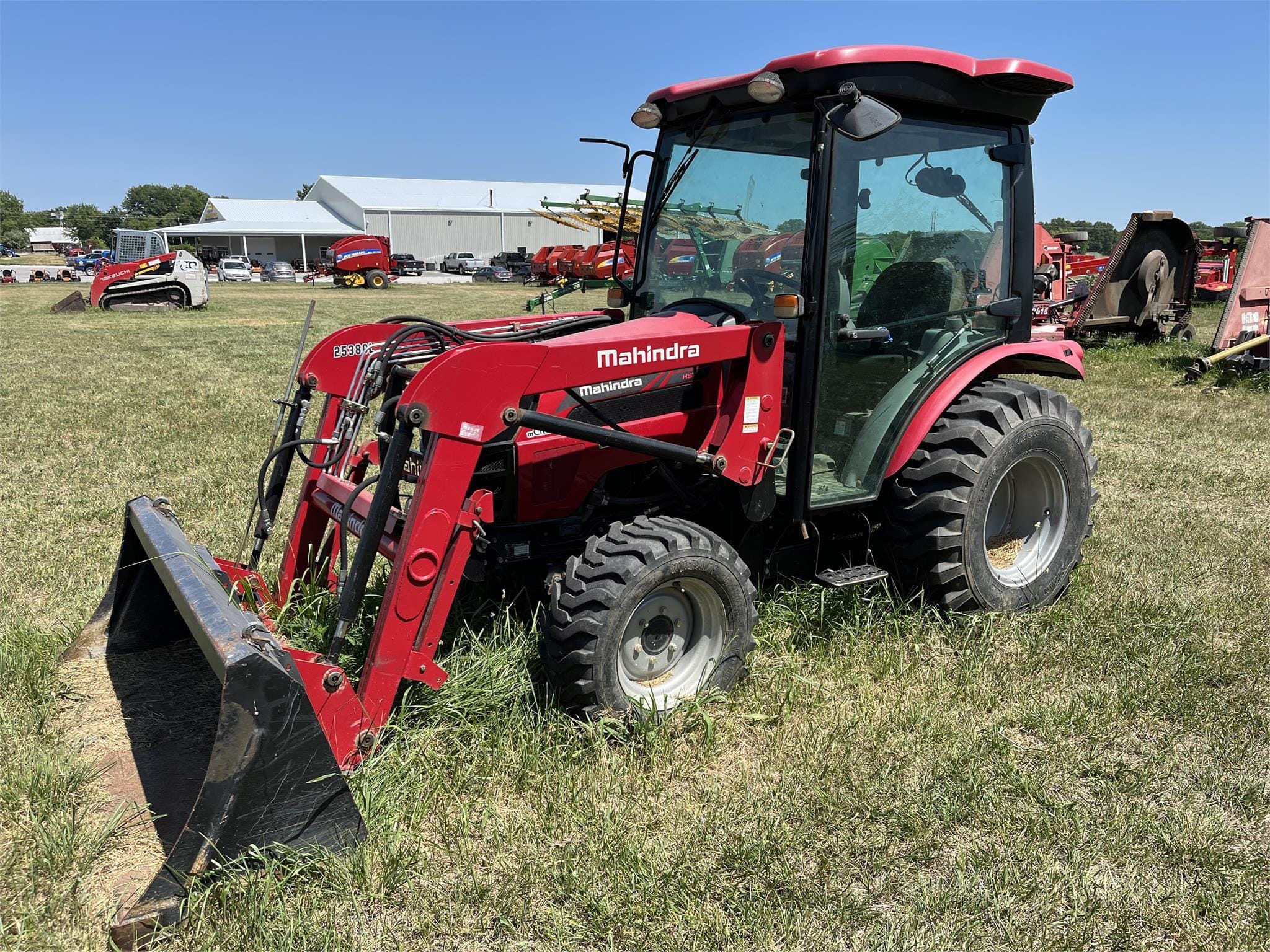 Main image Mahindra 2538