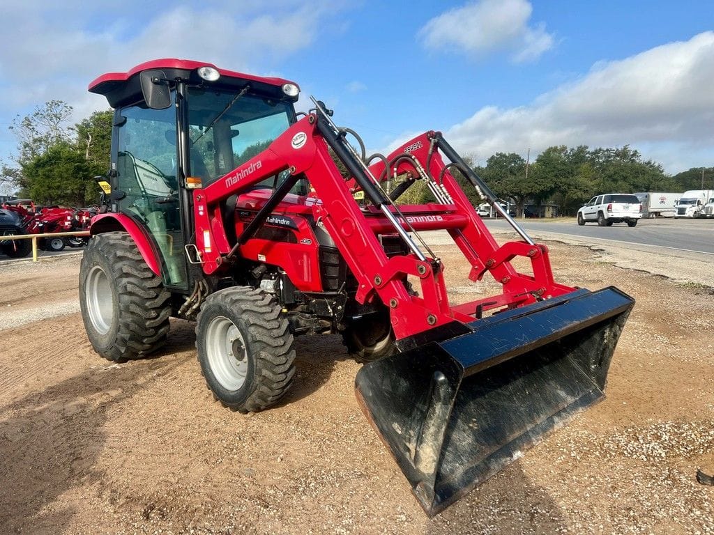 Main image Mahindra 2545