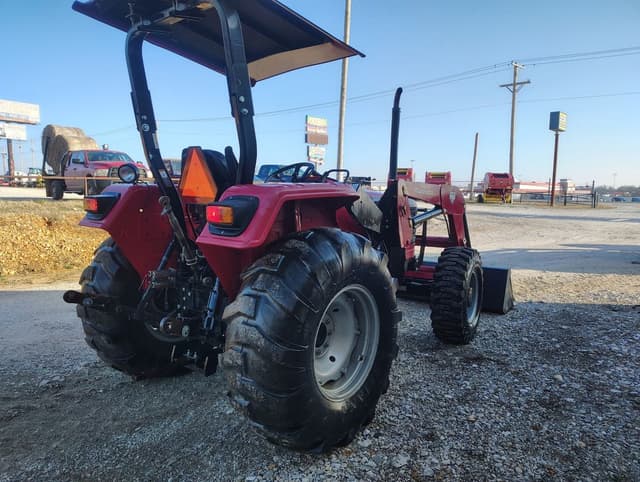 Image of Mahindra 5570 equipment image 2