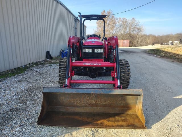 Image of Mahindra 5570 equipment image 2