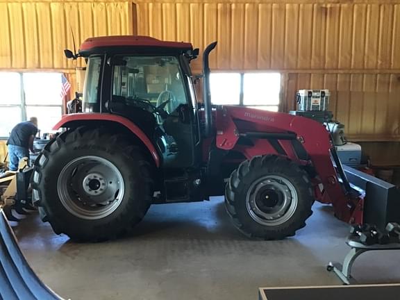Image of Mahindra 8100 equipment image 1