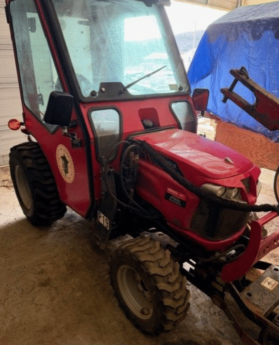 Image of Mahindra Max 26XLT equipment image 2