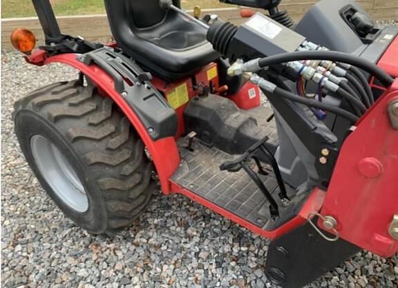 Image of Mahindra Max 26 equipment image 2