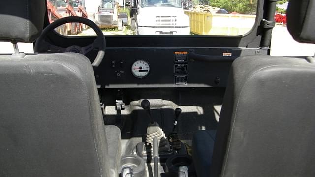 Image of Mahindra Roxor equipment image 4