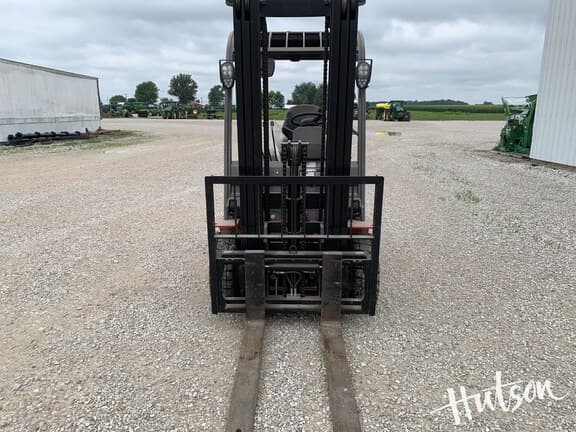 Image of Manitou ME420 equipment image 1