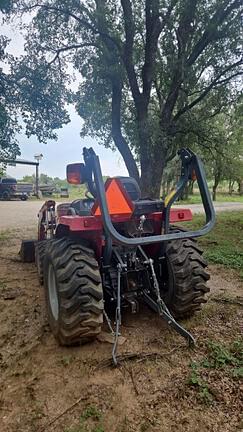 Image of Massey Ferguson 1739E equipment image 3